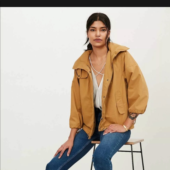 Urban Outfitters Silence + Noise Yellow Kelly 3/4 Sleeve Swing Anorak Jacket - Picture 2 of 13